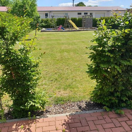 Ferienwohnung Ruegen In Samtens Екстериор снимка